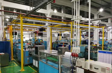 某橡塑制品廠  模具吊裝